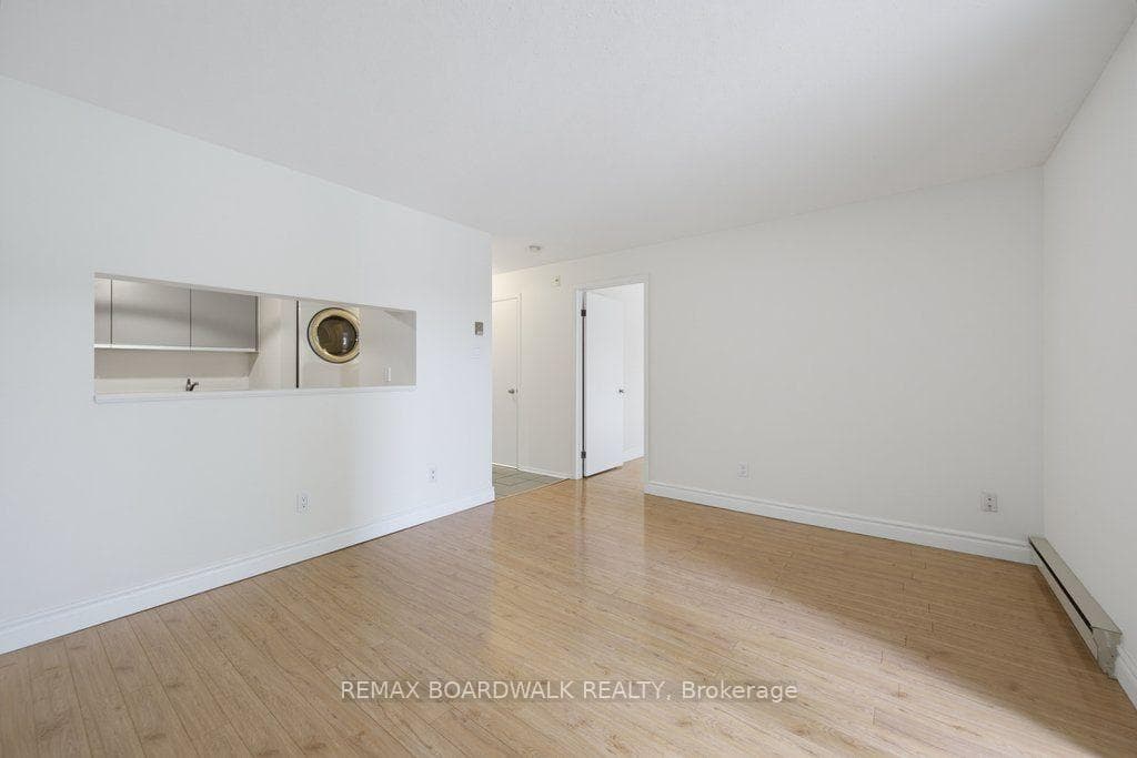 250 Brittany Drive Unit 207 photo 10
