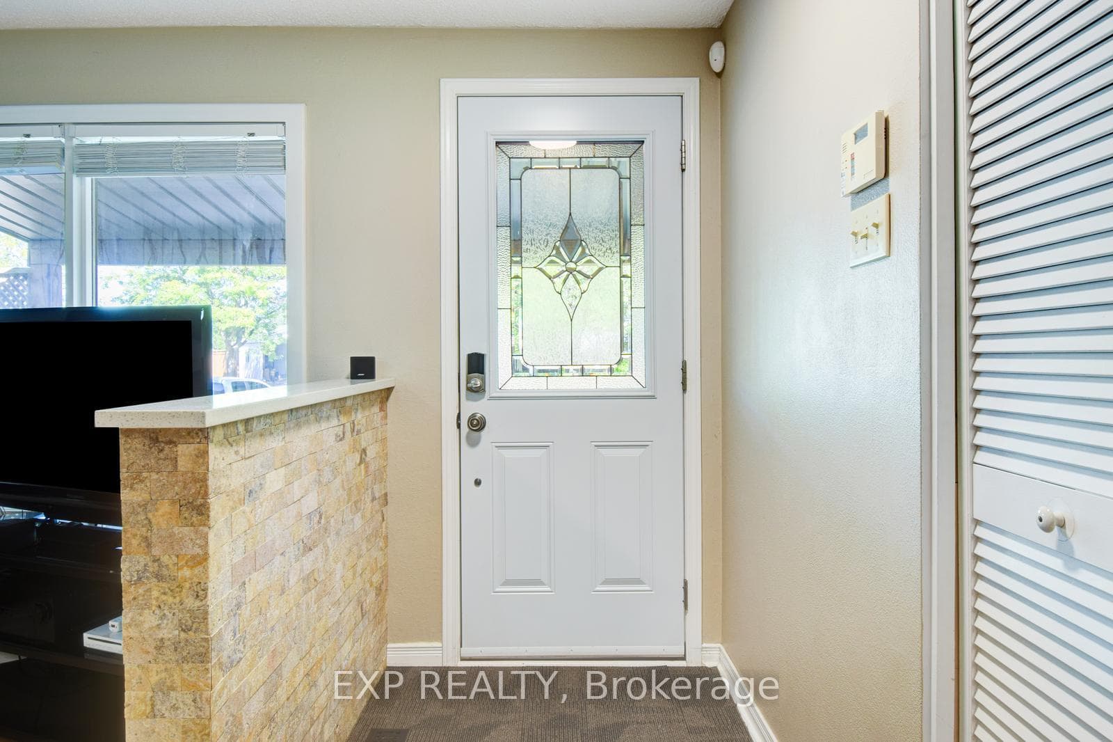 65 BRENDAWOOD Crescent photo 6