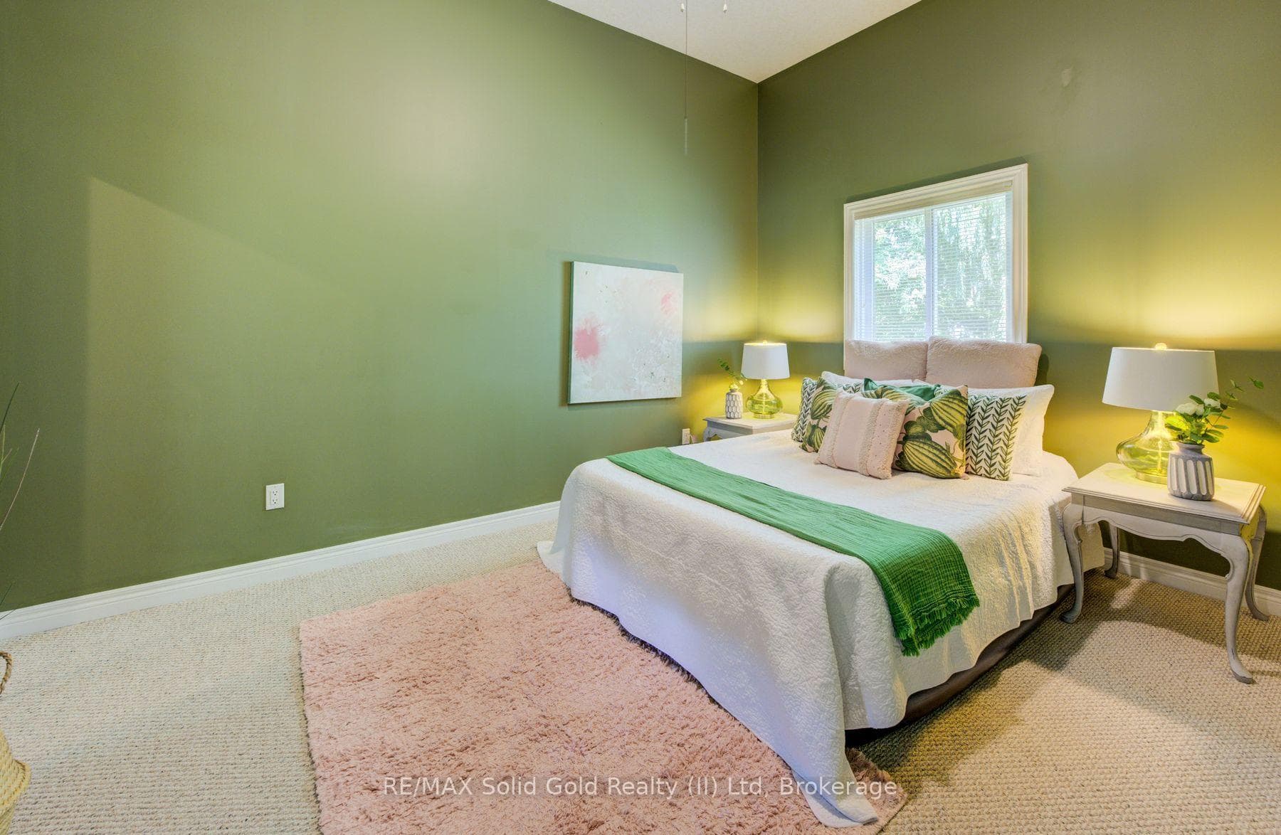 Prinary Bedroom - upper unit