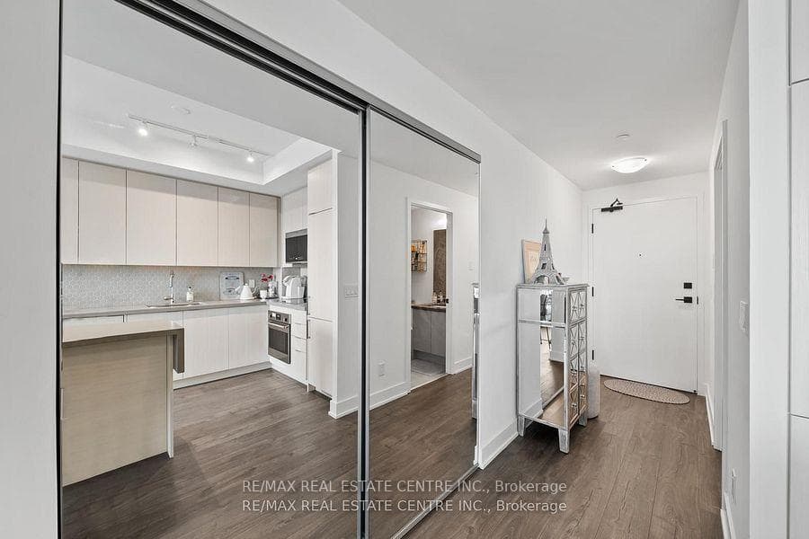 2481 Taunton Road Unit 1210 photo 22
