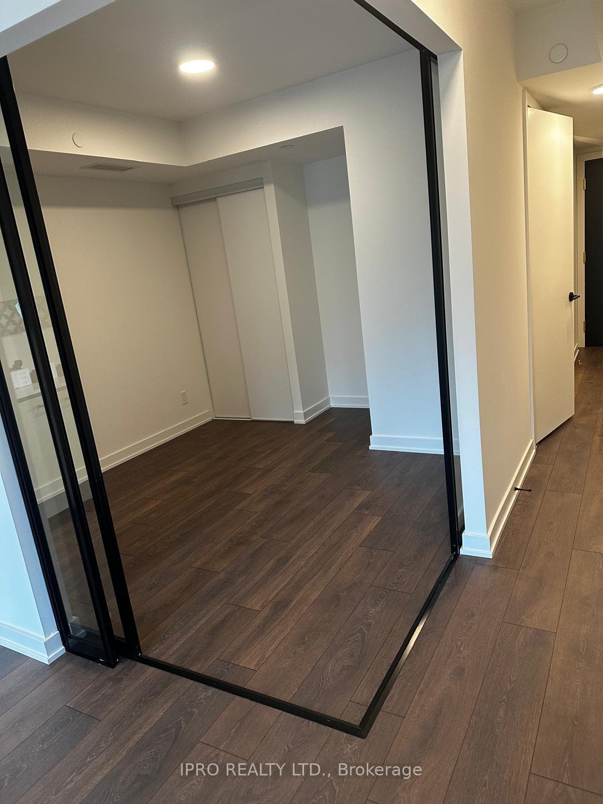 5 Lakeview Avenue Unit 411 photo 10