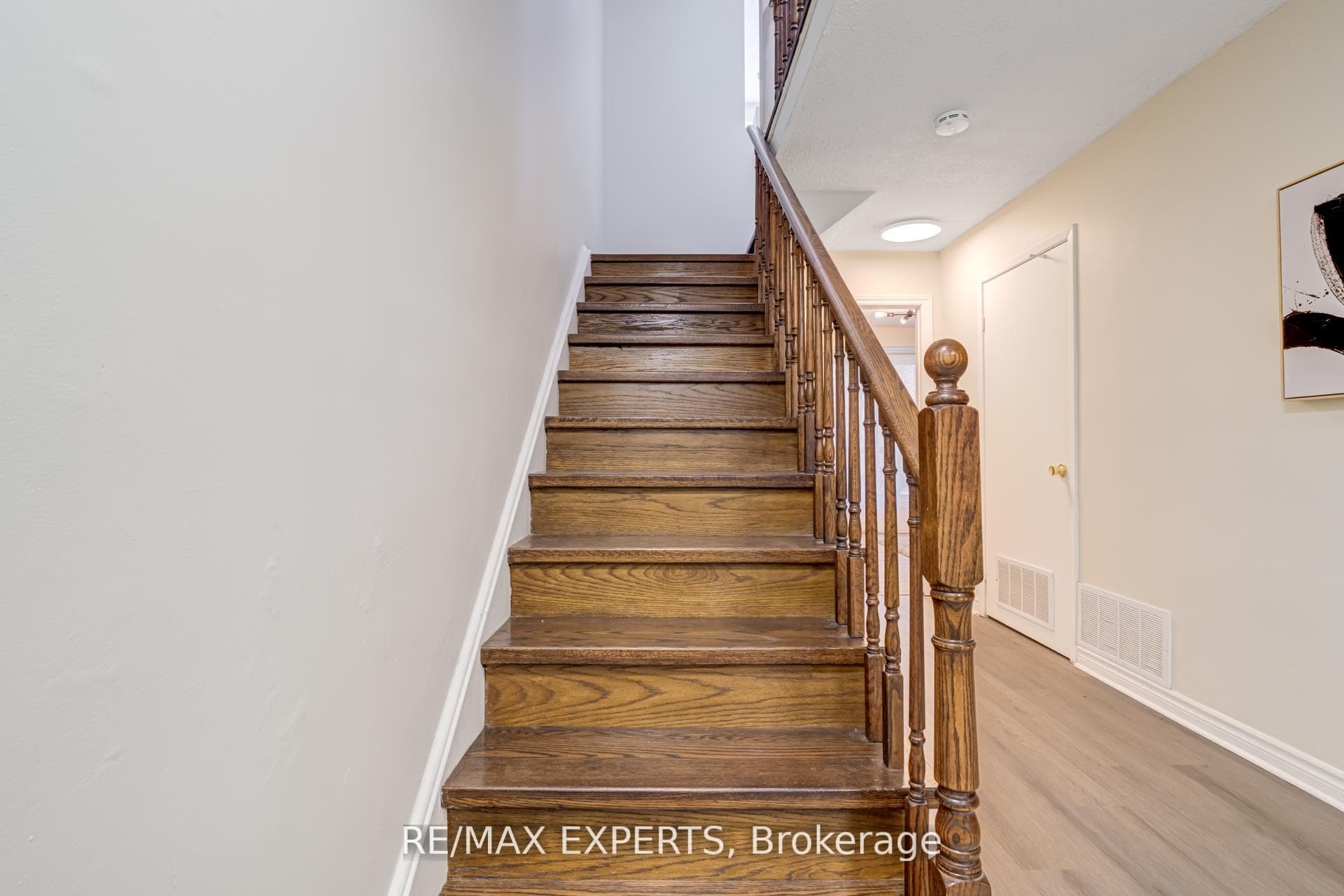 23 Thimble Berry Way photo 7