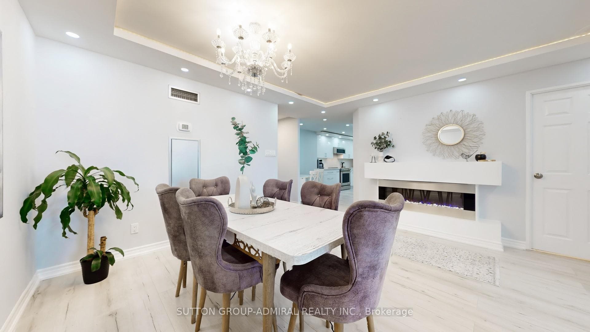 131 Torresdale Avenue Unit 1501 photo 9