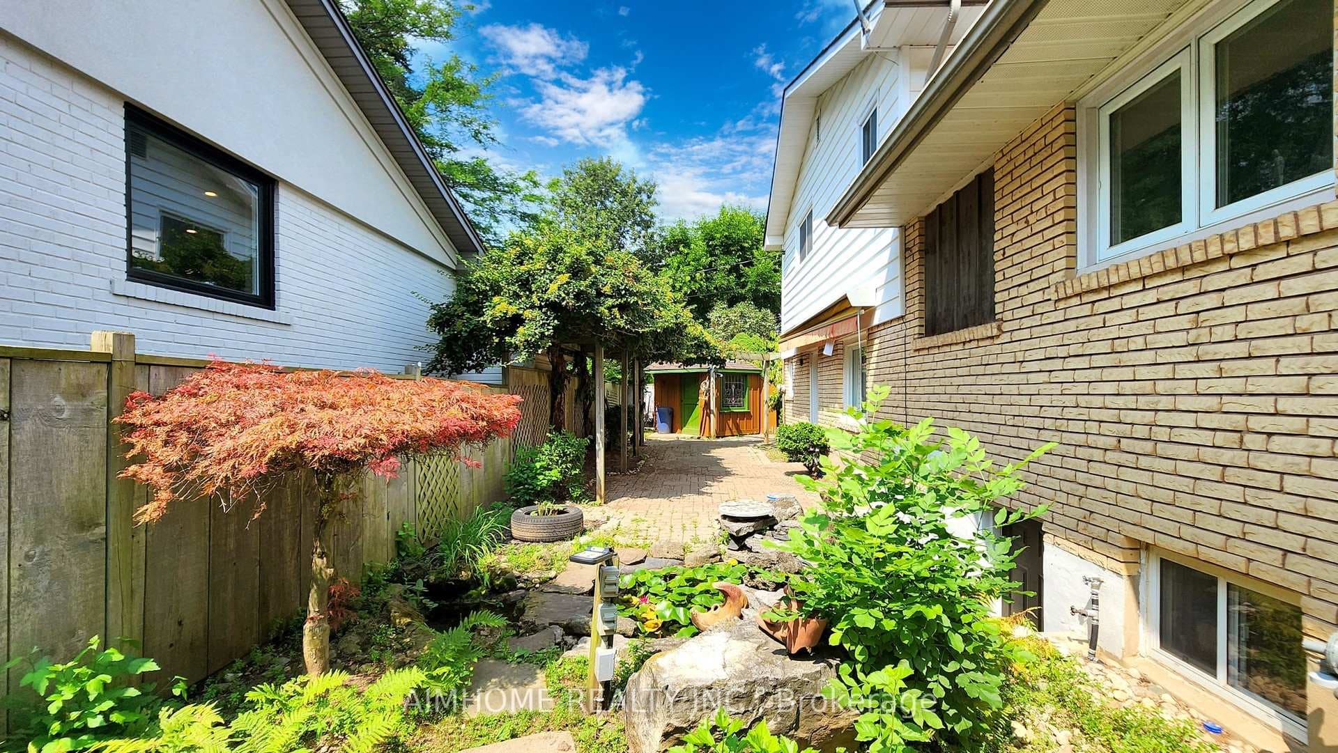 504 Fenwick Place photo 32