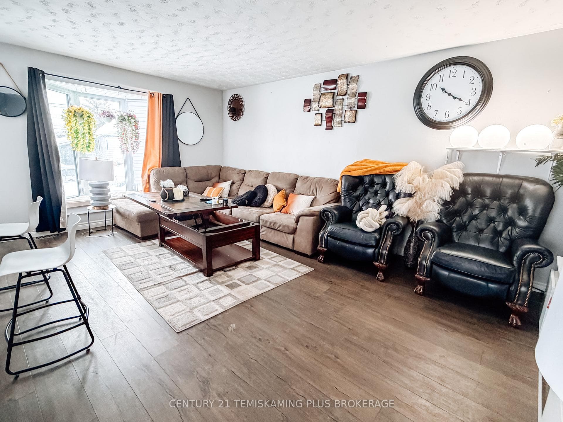 162 Rebecca Street photo 4