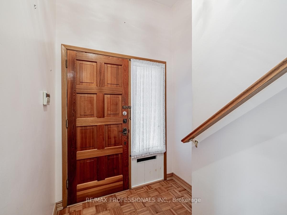 61 Marilake Drive photo 6