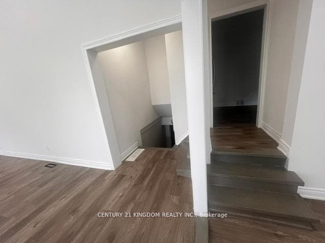 132 Old Harwood Avenue photo 6