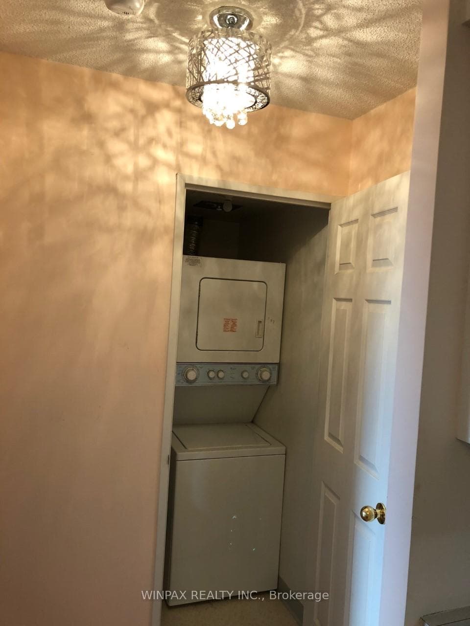 256 Doris Avenue Unit 1511 photo 9