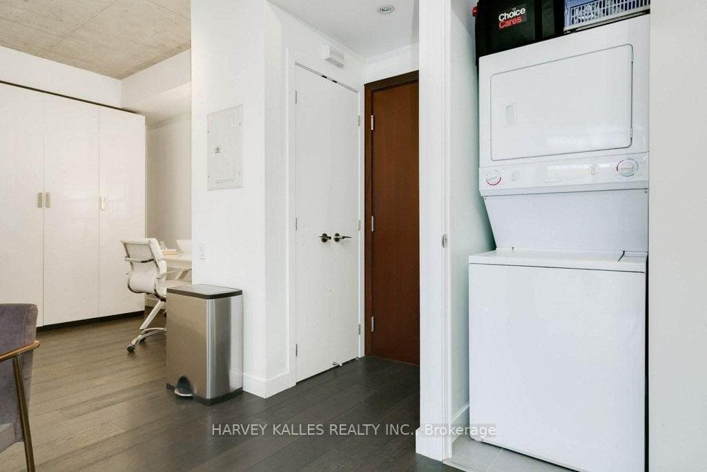 75 Portland Street Unit 425 photo 13