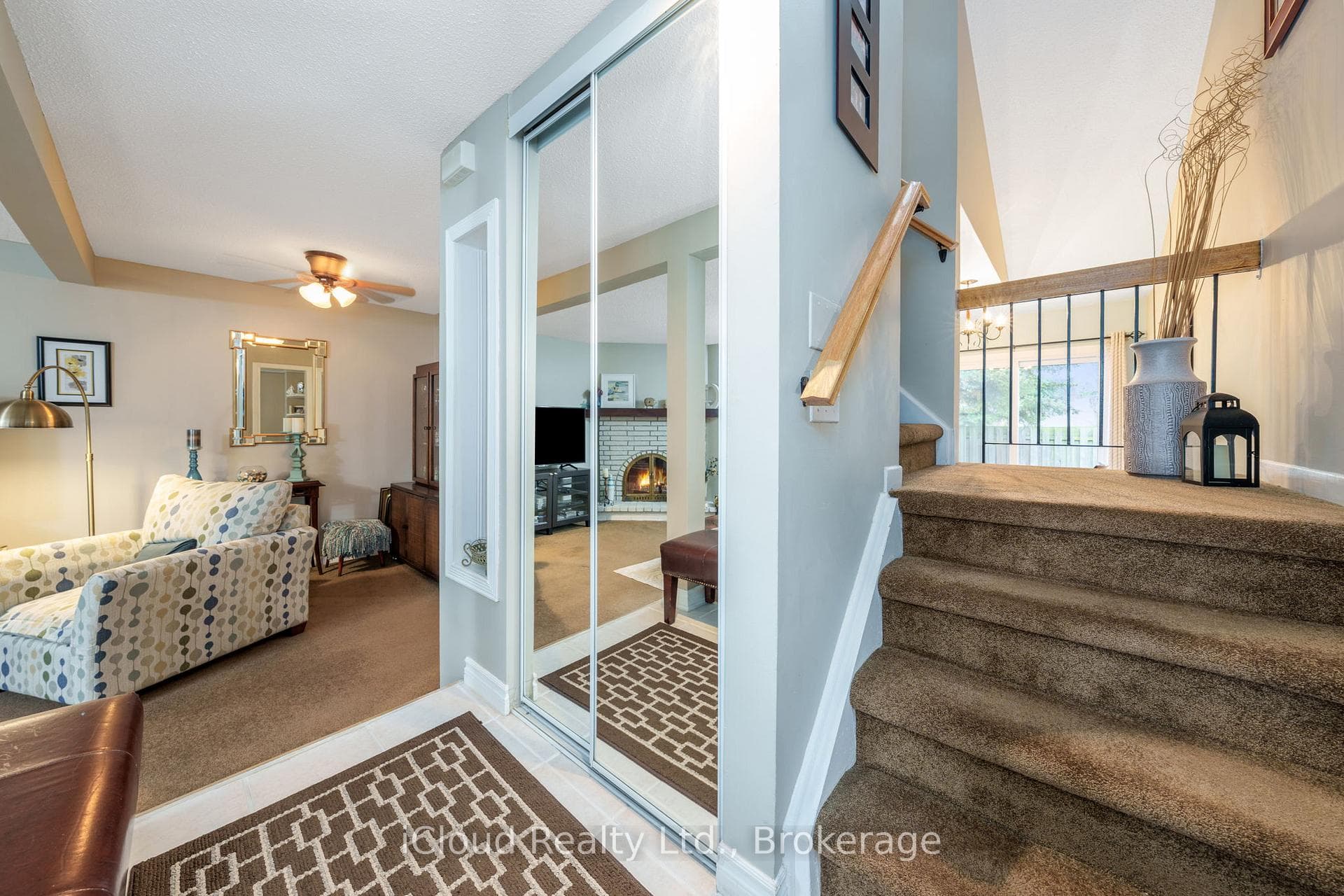 2385 Woodward Avenue Unit 4 photo 9
