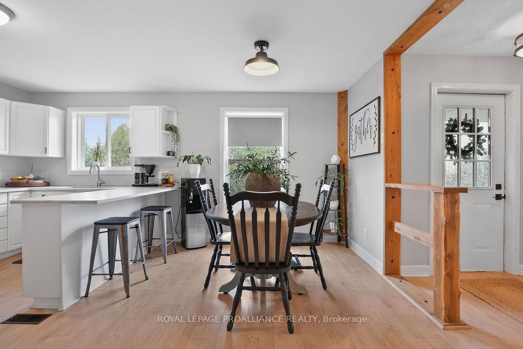 678 Ray Road photo 15