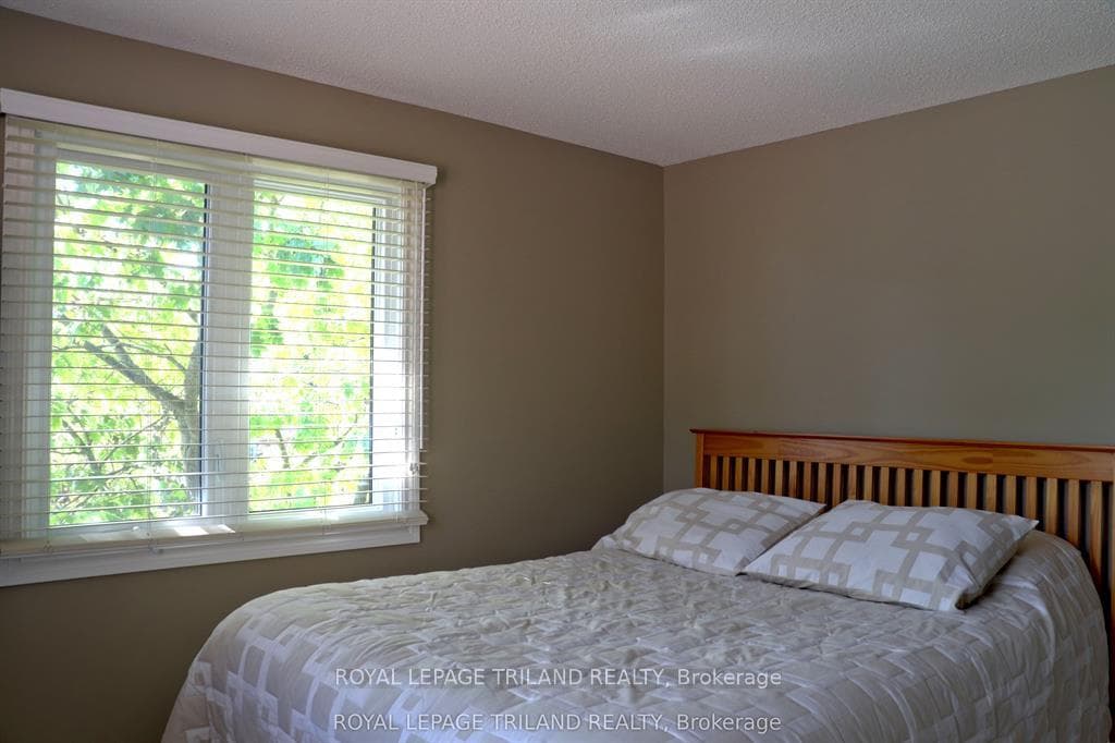 70 Sunnyside Drive Unit 1 photo 20