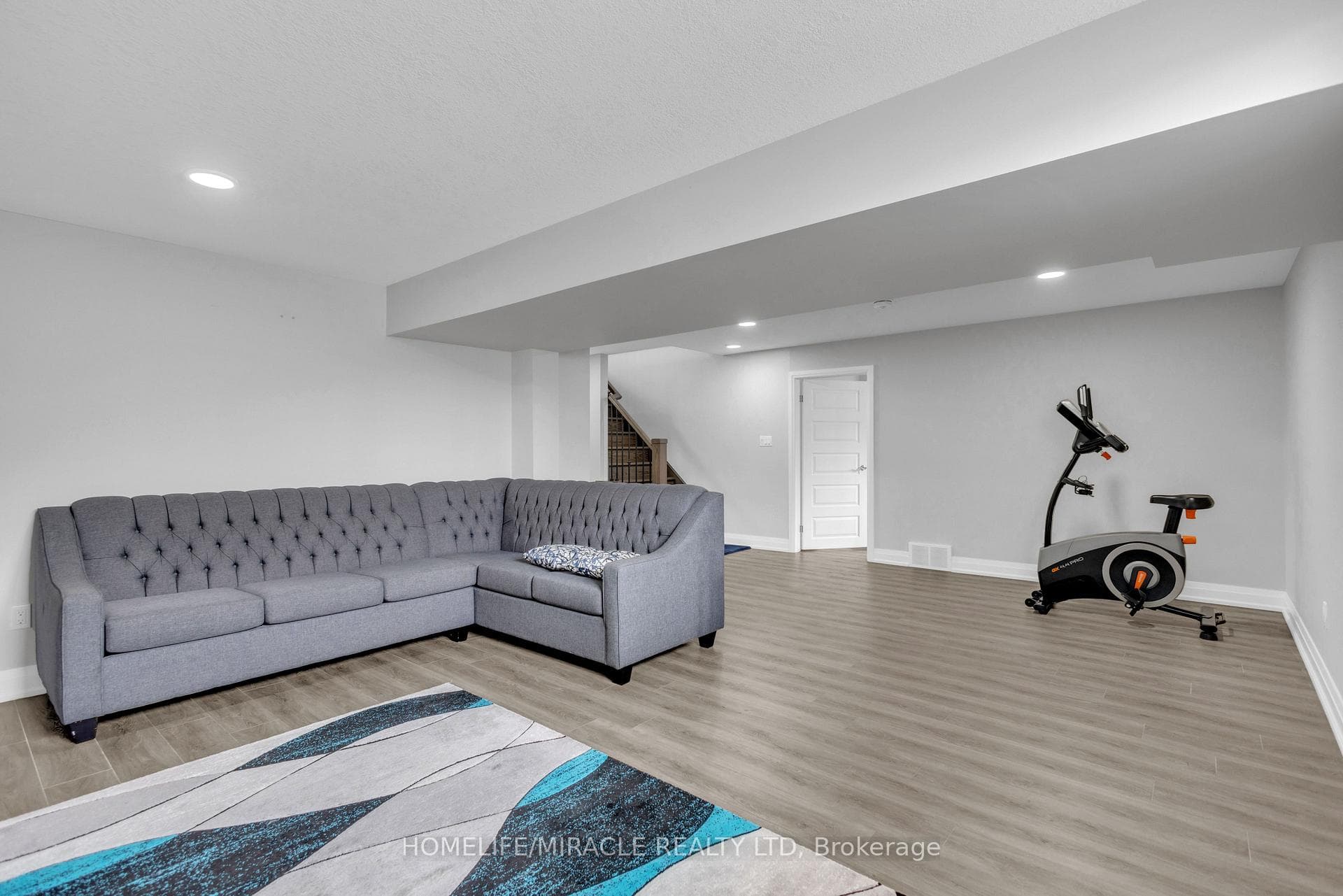 172 Miller Street photo 28