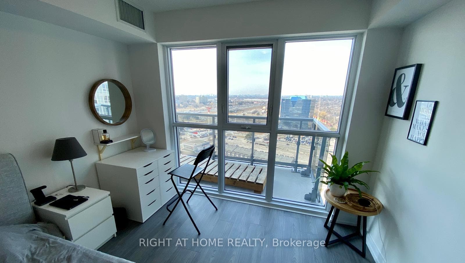 225 Village Green Square Unit 2207 photo 5