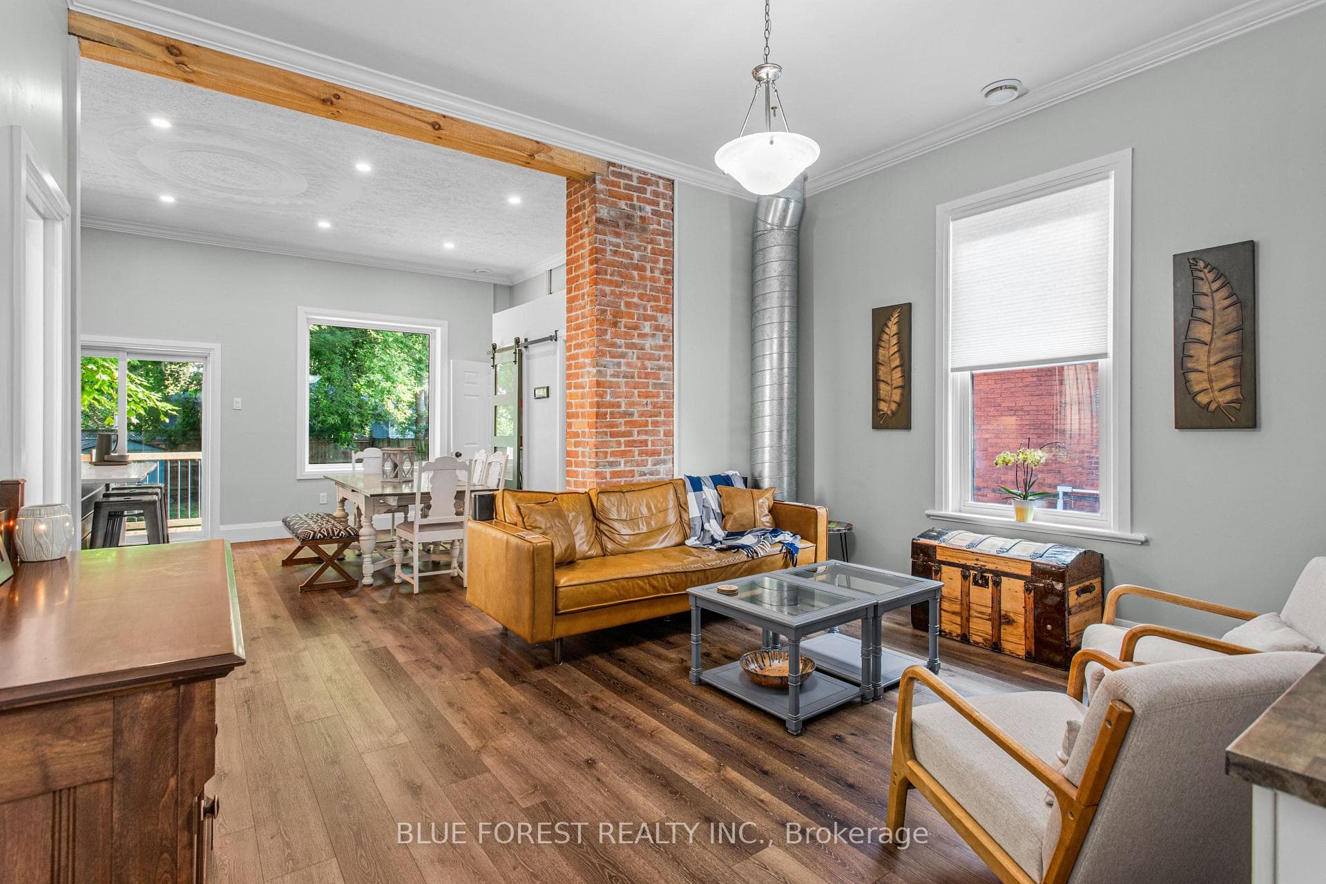 295 Buller Street photo 4