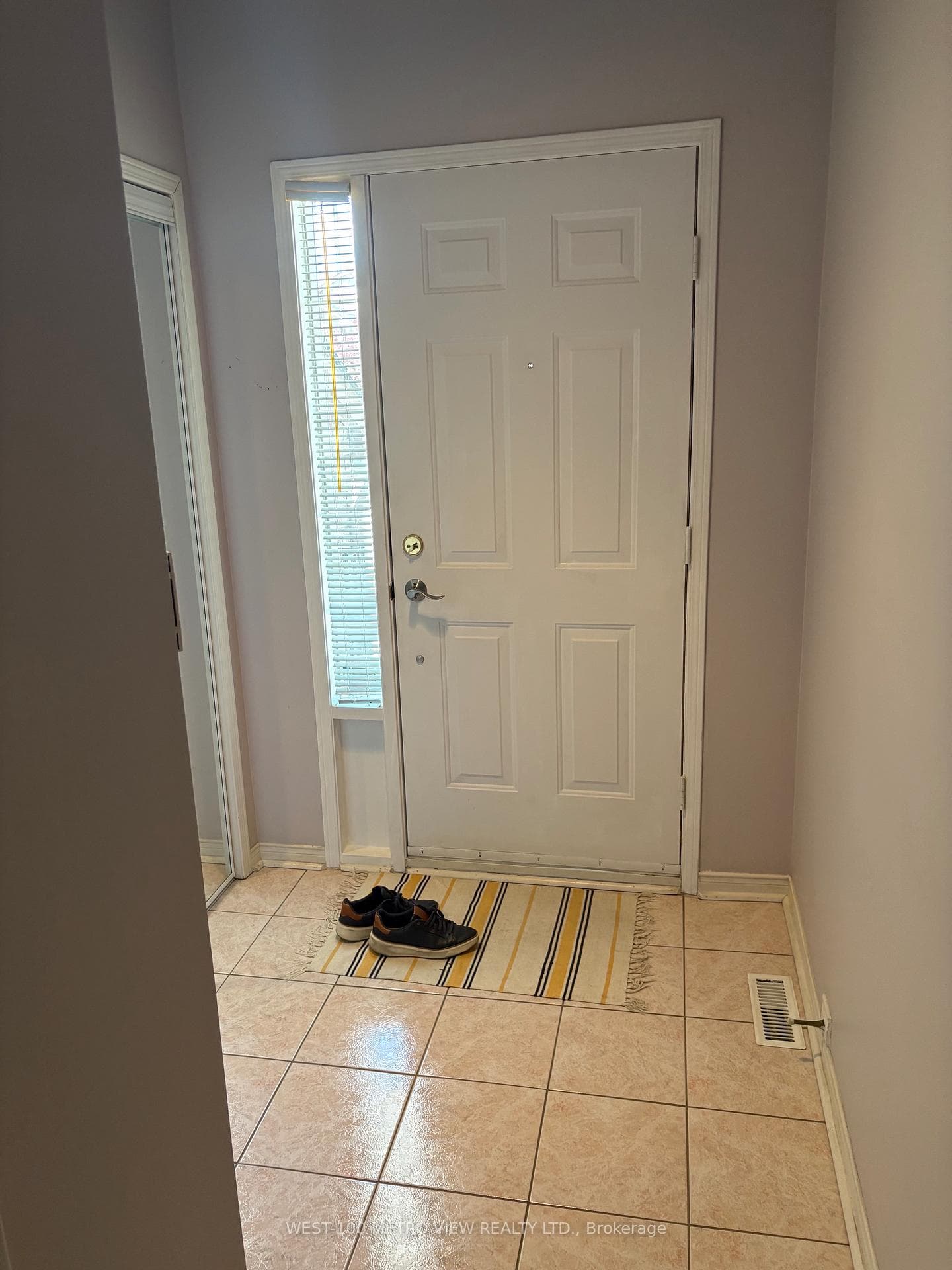 6 Michelle Drive photo 3