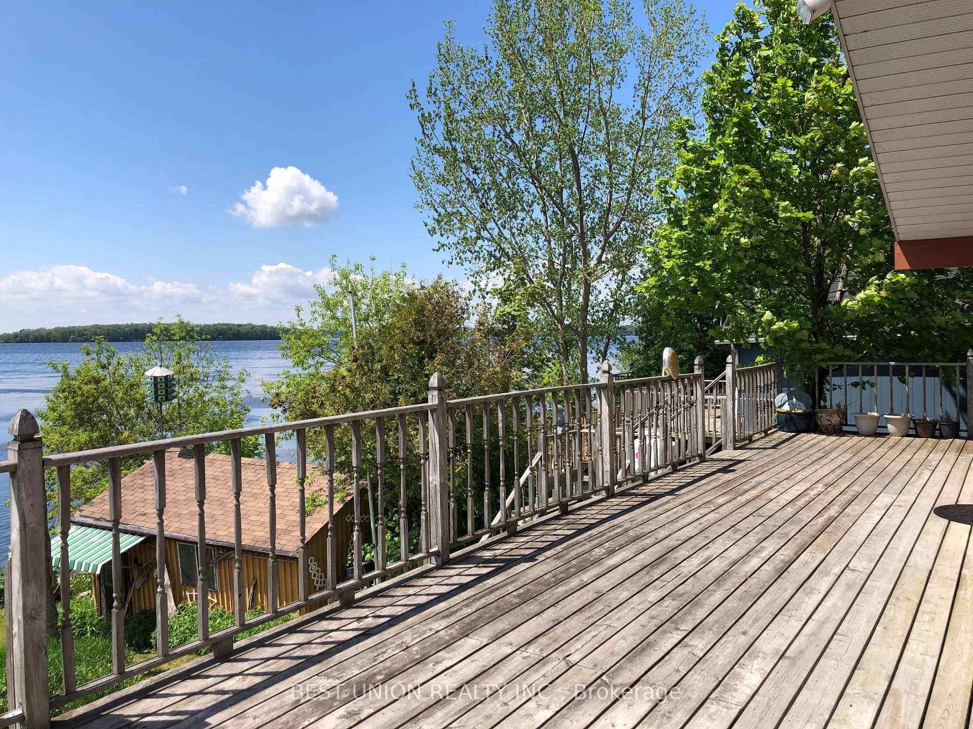 6274 Shearer Point Road photo 2