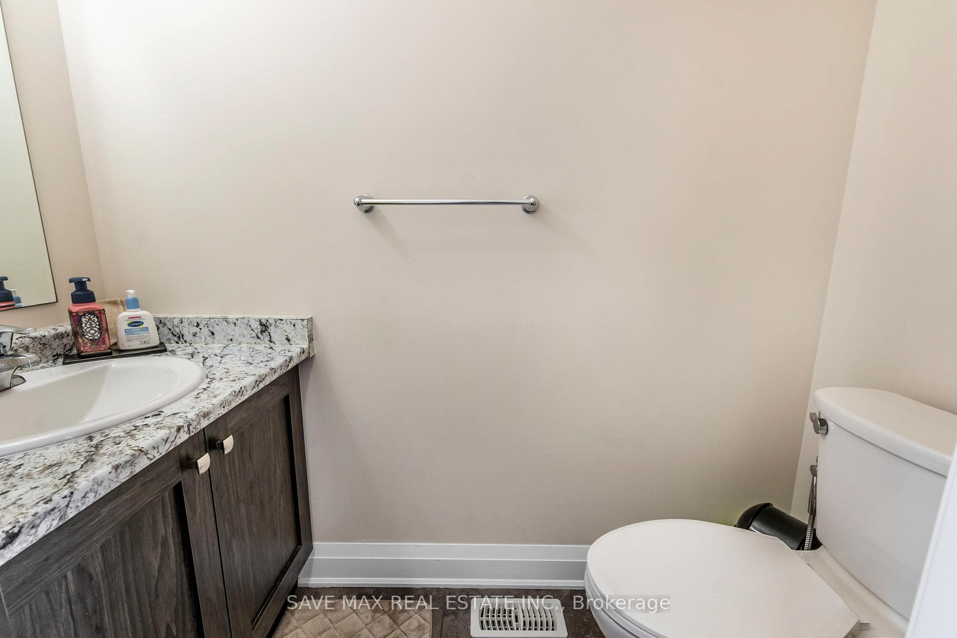 584 Mayapple Street photo 5