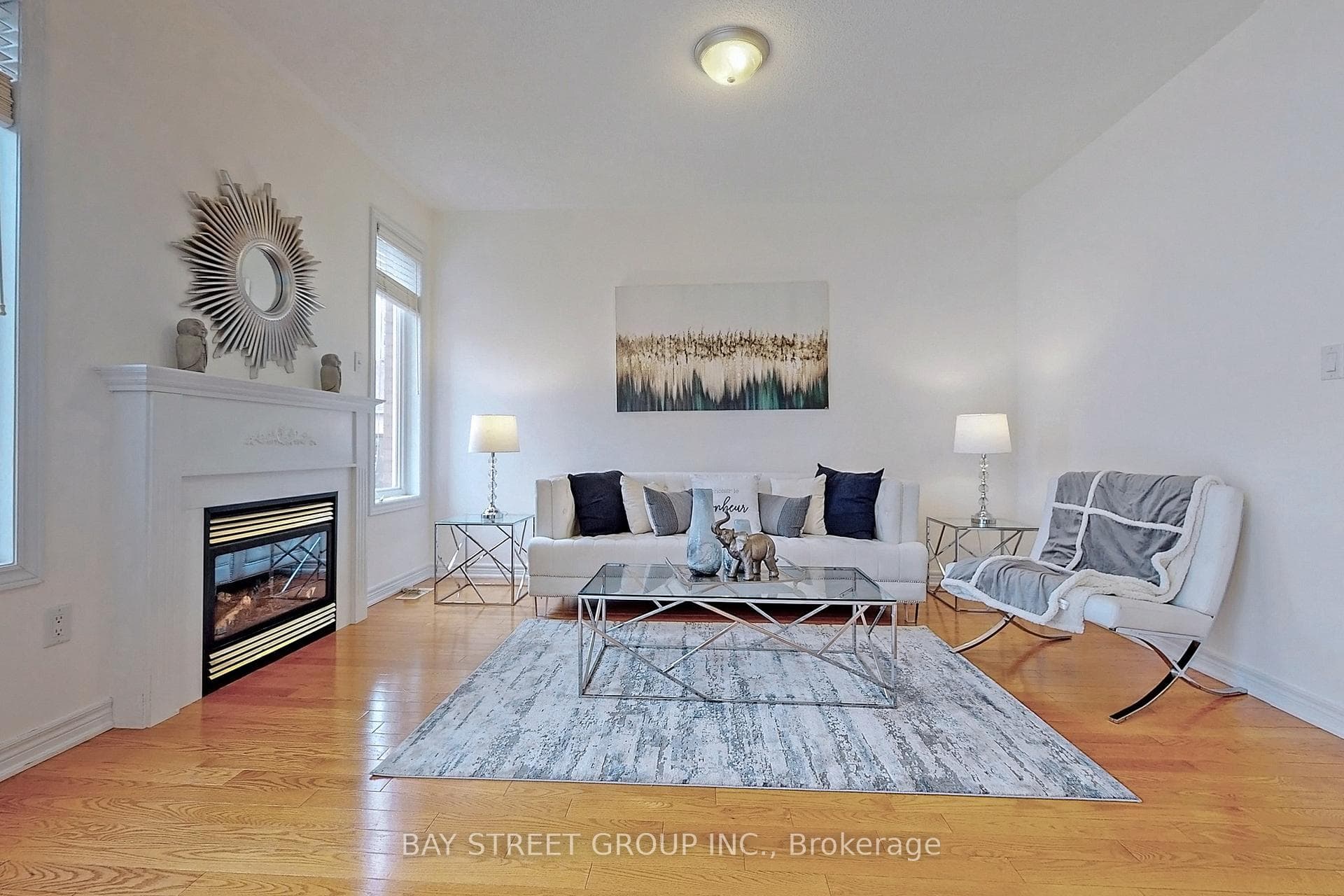 70 Goldenwood Crescent photo 8