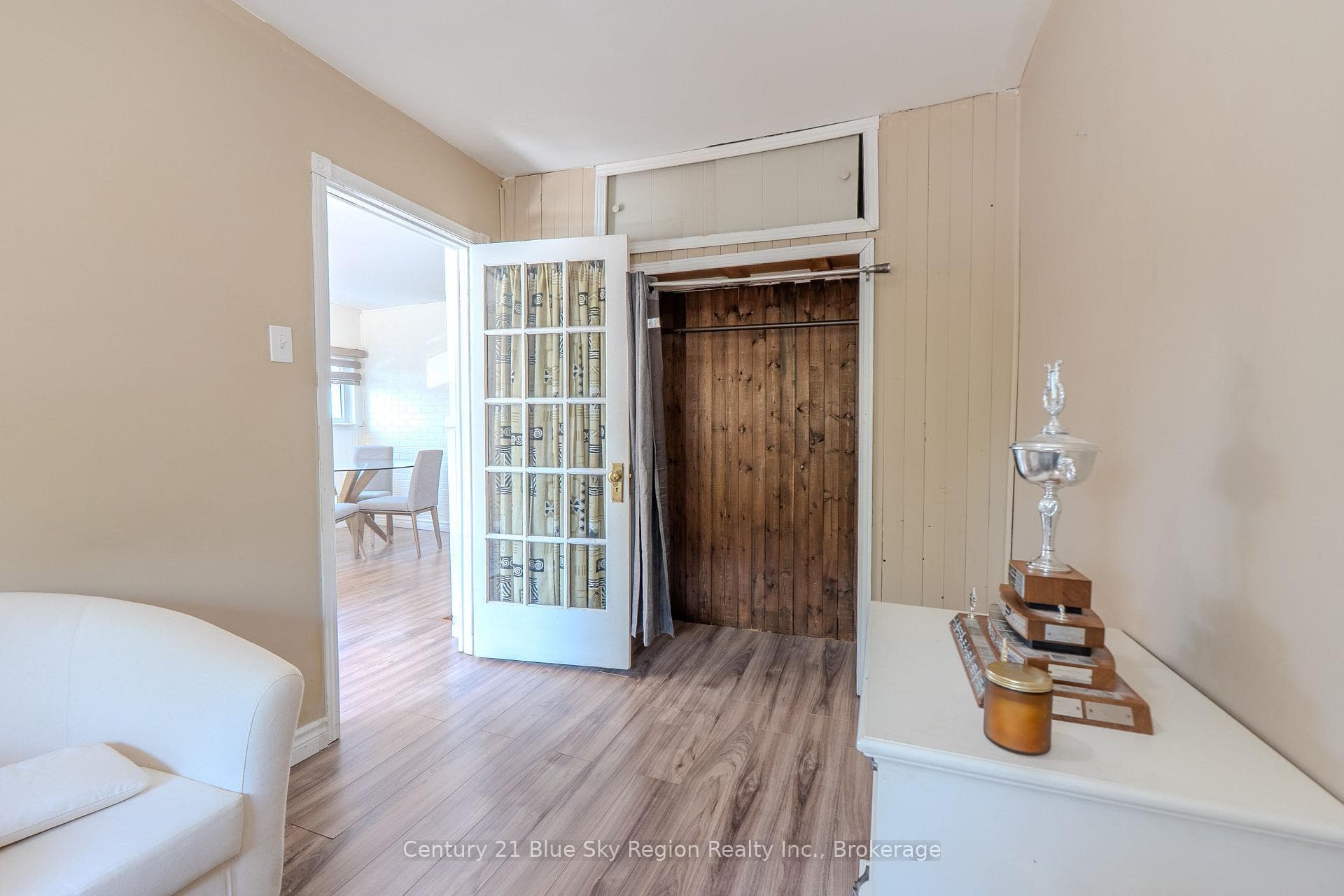 337 King Street photo 19