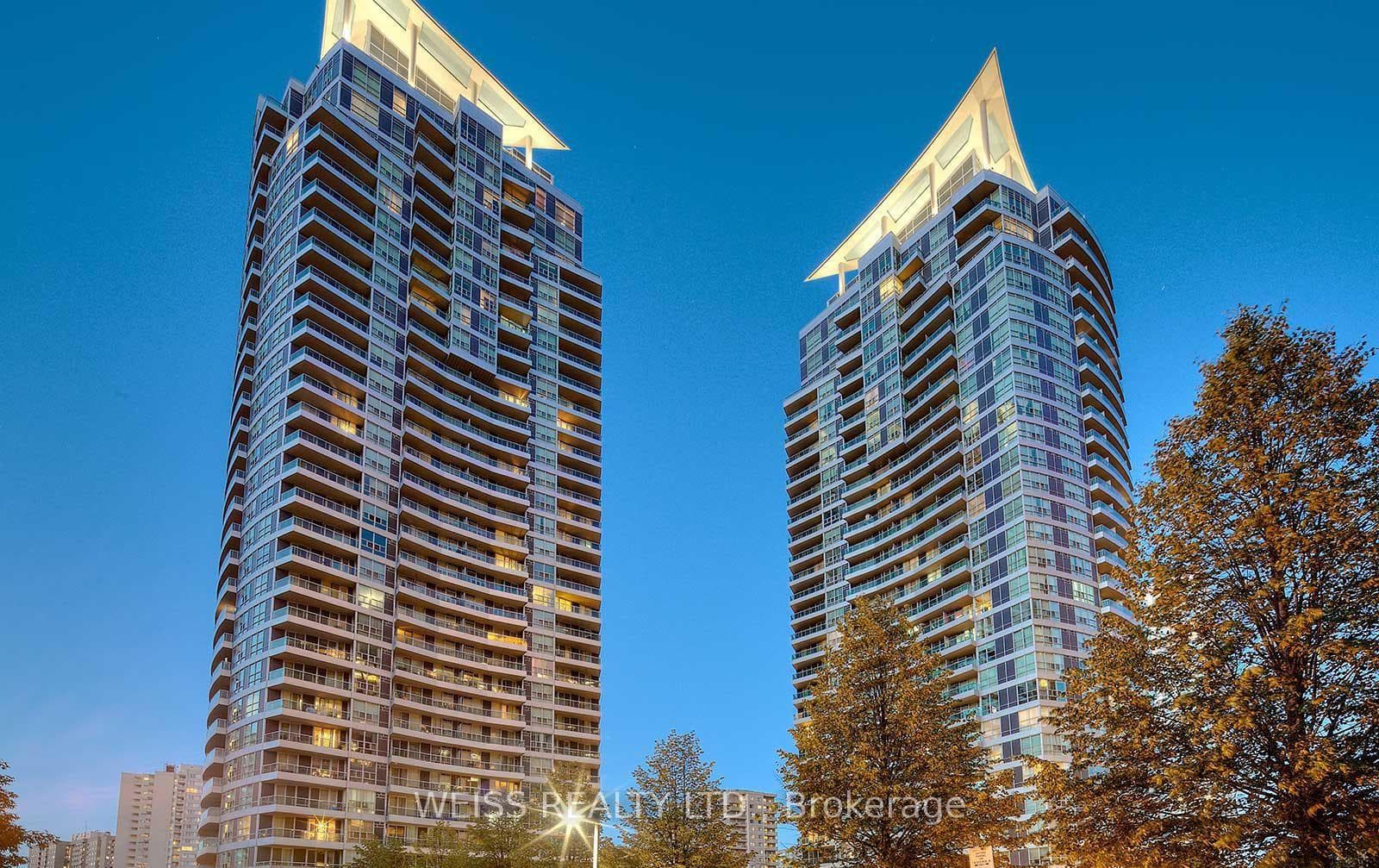 33 Elm Drive Unit 310 photo 1