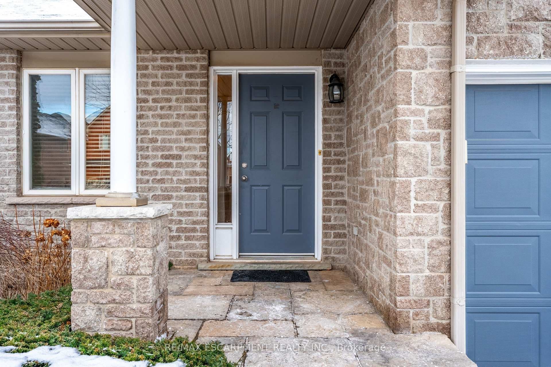 1292 Inglehart Drive photo 3