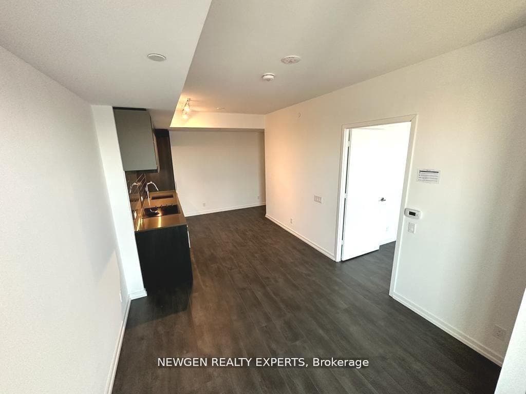 1000 Portage Parkway Unit 902 photo 6