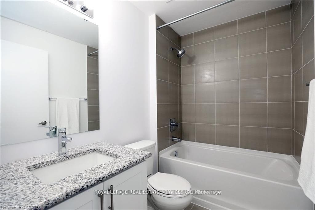 2486 Old Bronte Road Unit 714 photo 17