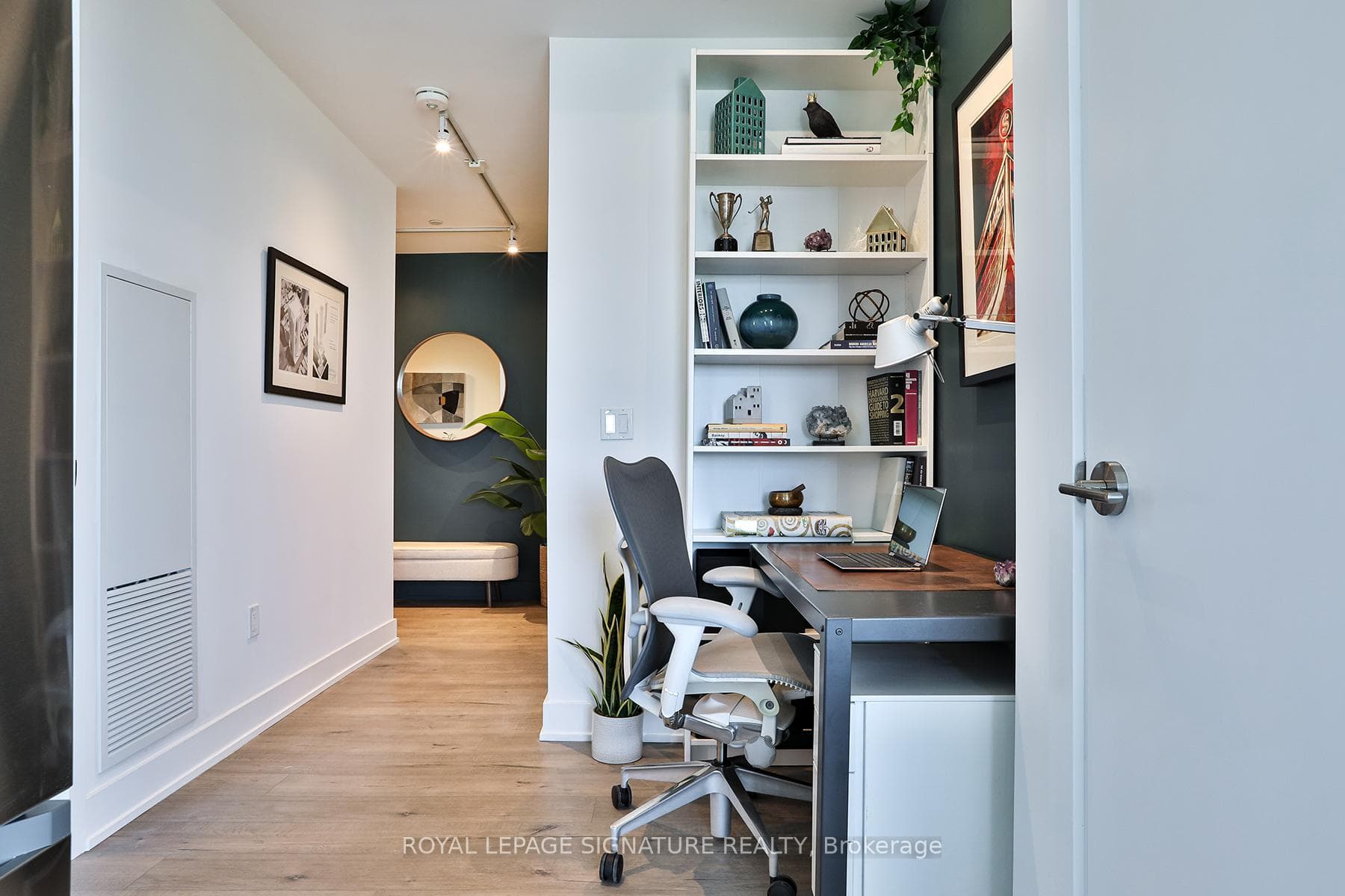 den/study