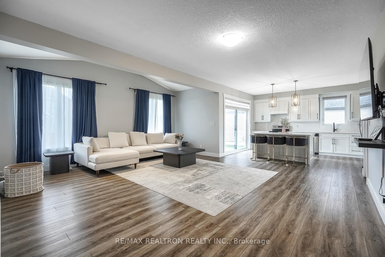 44 Allenwood Road photo 16