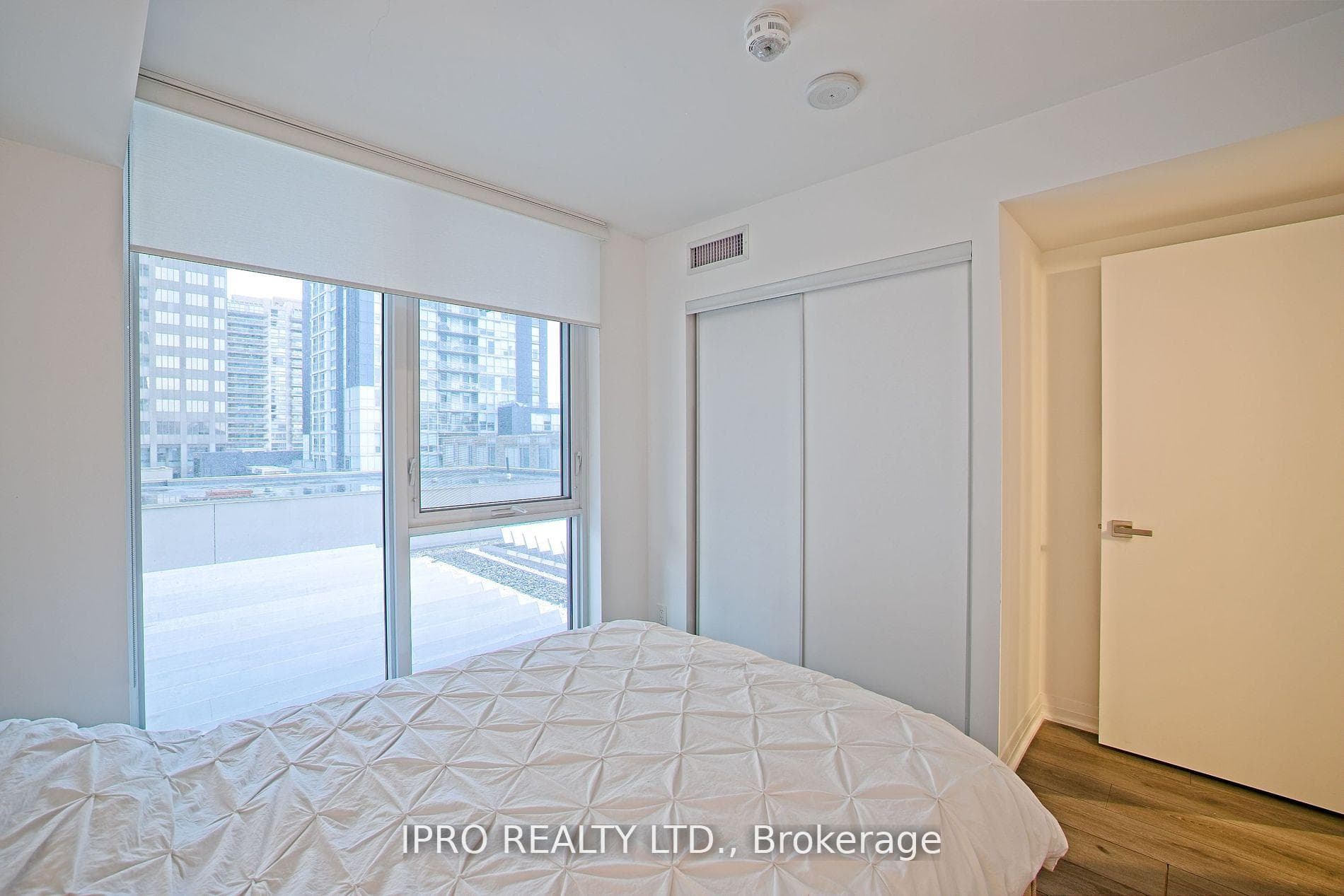 99 Foxbar Road Unit 409 photo 37