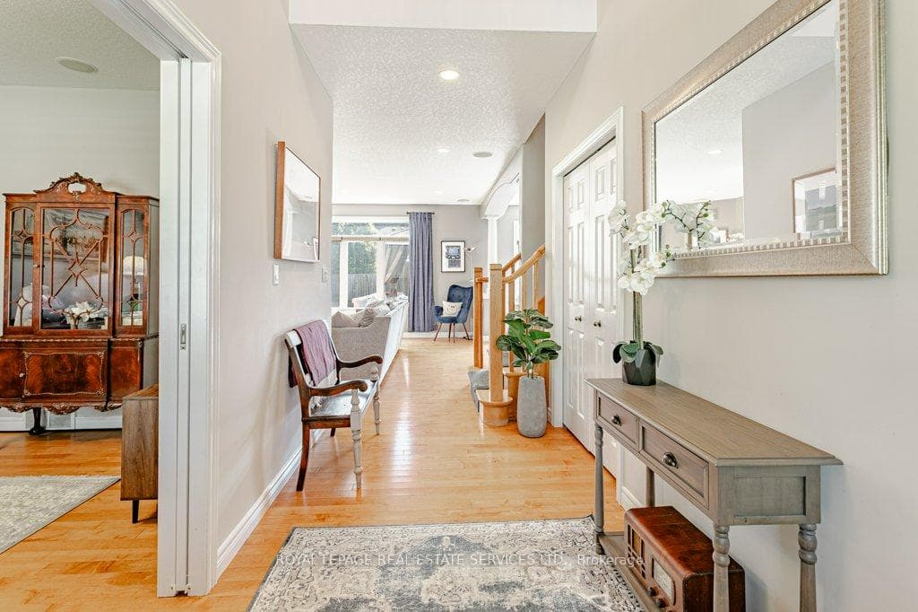 560 Lakeview Drive photo 6