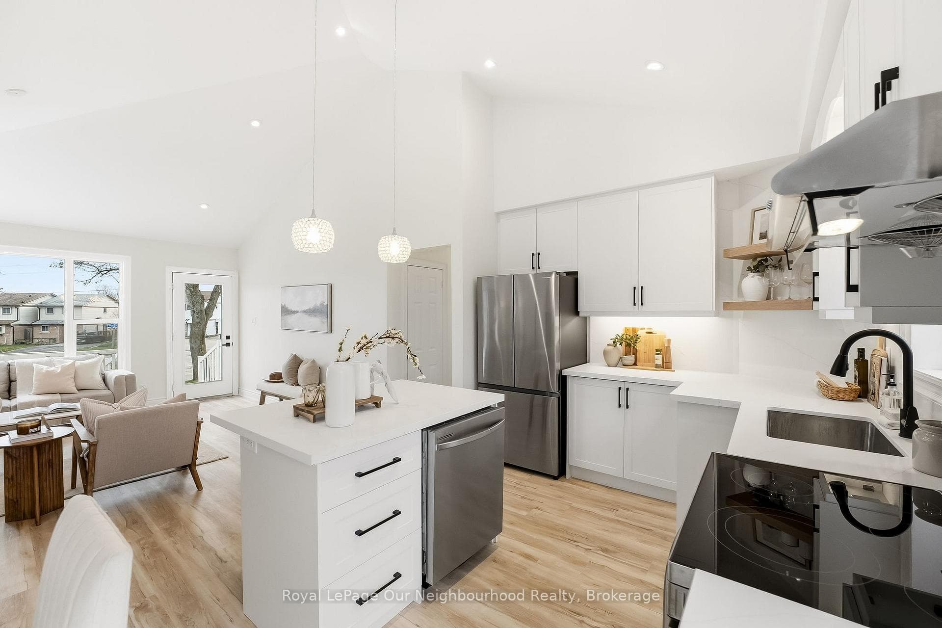 1346 Scugog Avenue photo 14