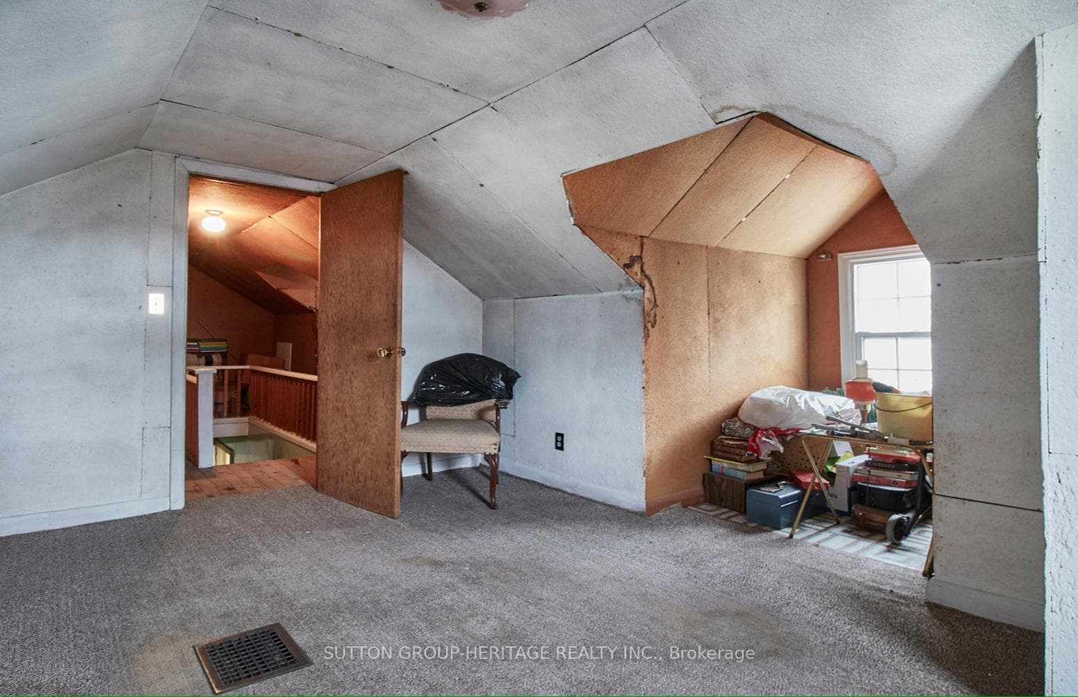 1705 Simcoe Street photo 24