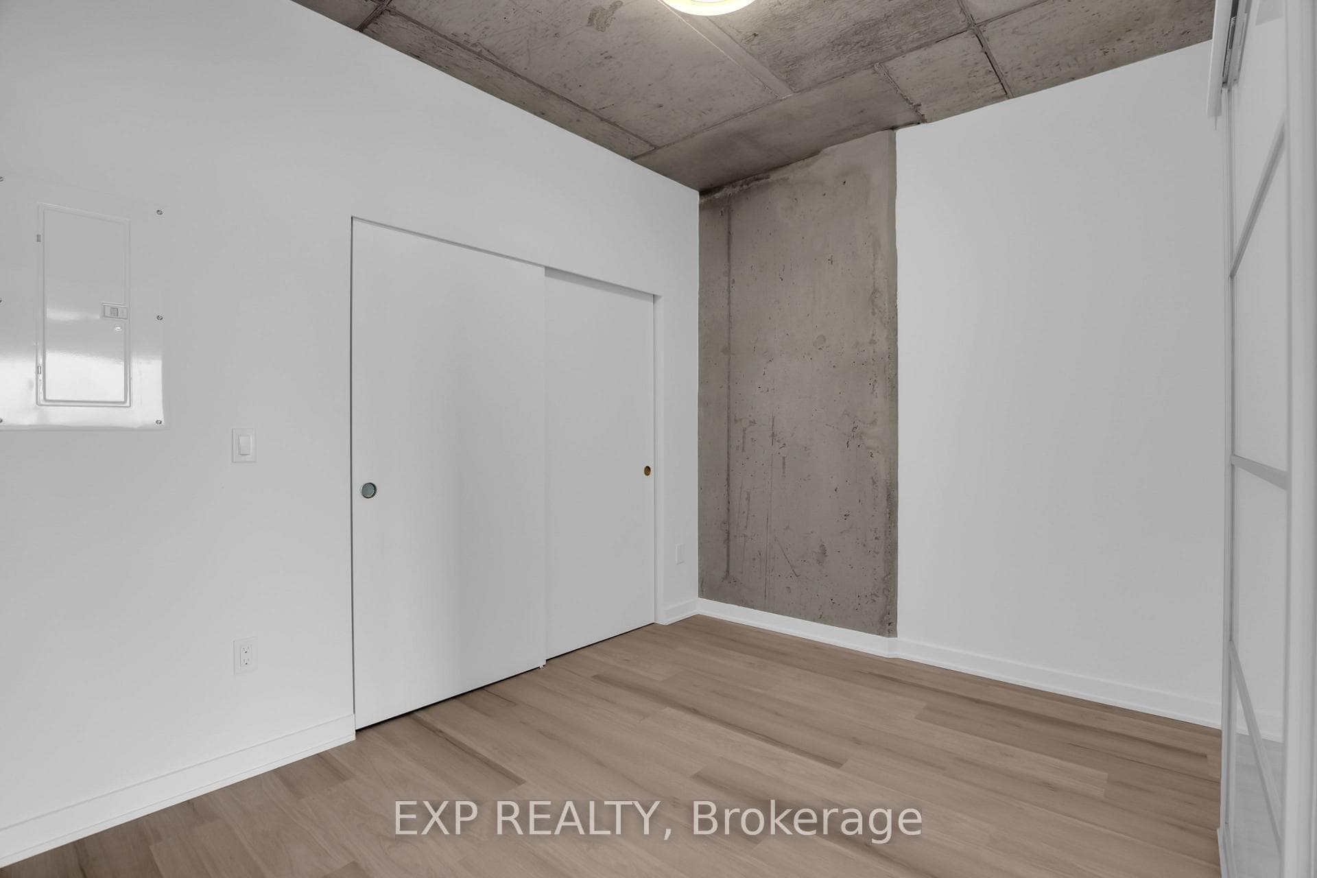 36 Robinson Avenue Unit 315 photo 6