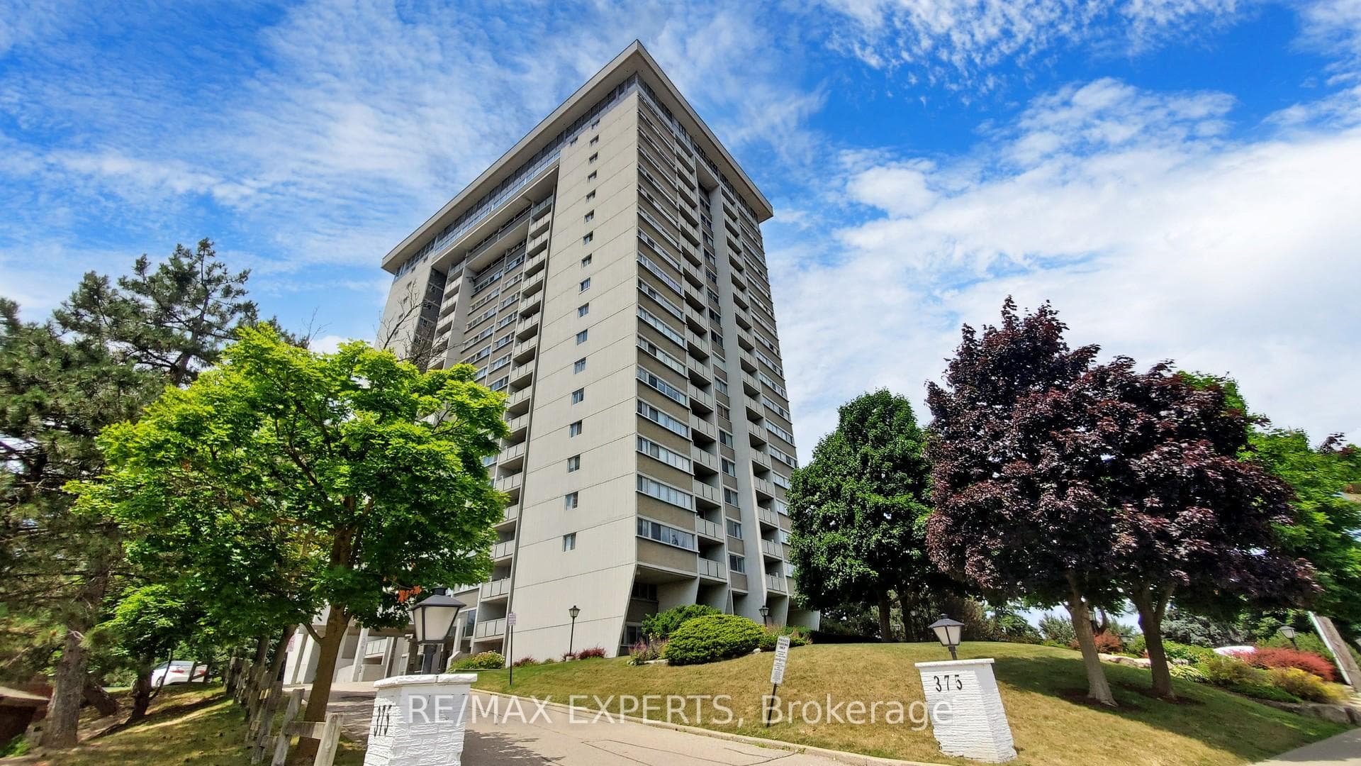 375 King Street Unit 407 photo 1