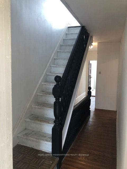 1211 College Street Unit Upper photo 23