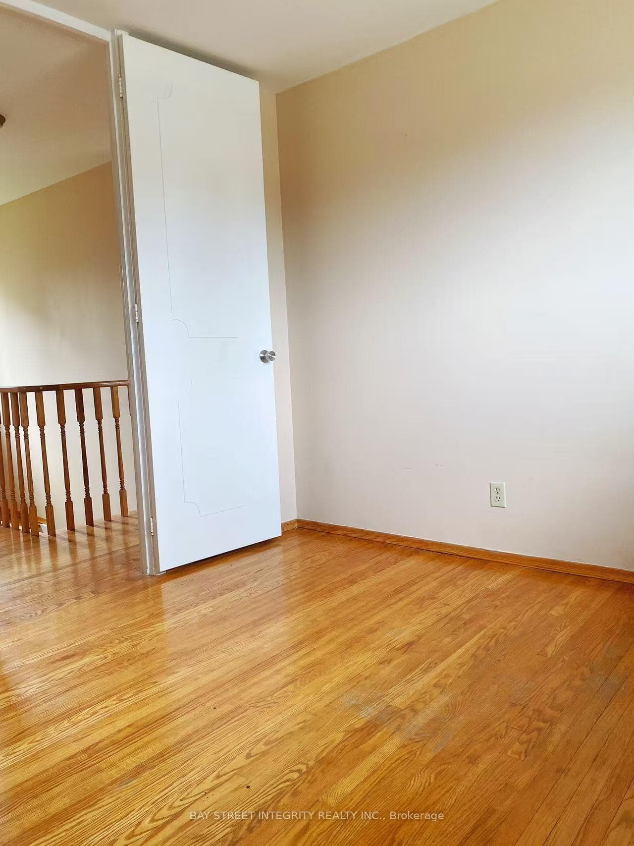 21 Kingslake Road Unit 1&2 Fl photo 14