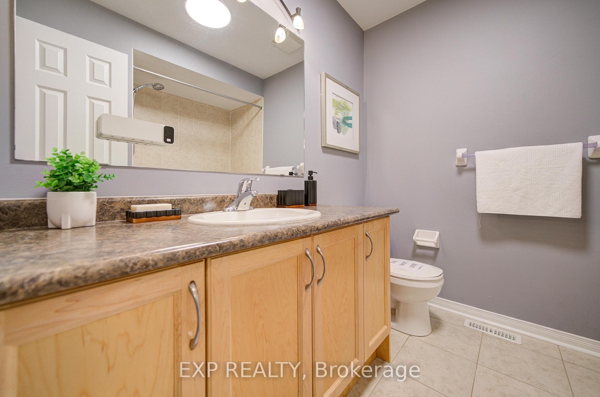 21 Westcliffe Crescent photo 32