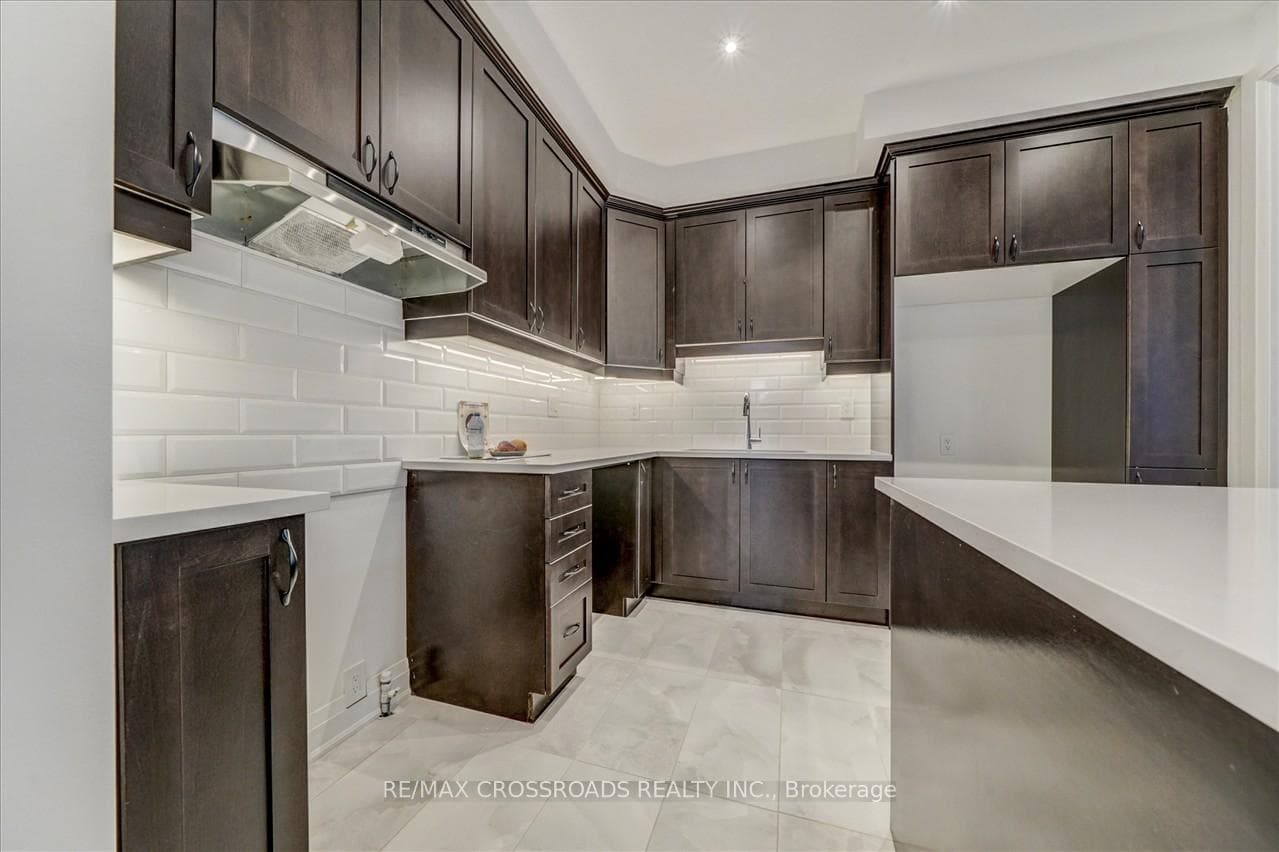 3010 Heartwood Lane photo 12