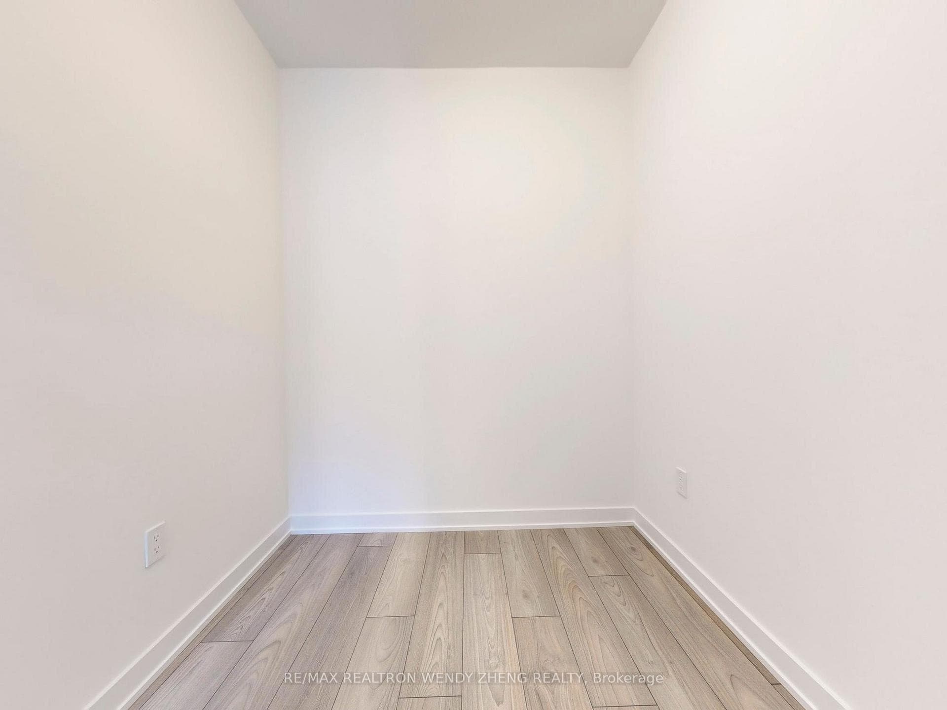 5858 Yonge Street Unit 517 photo 17