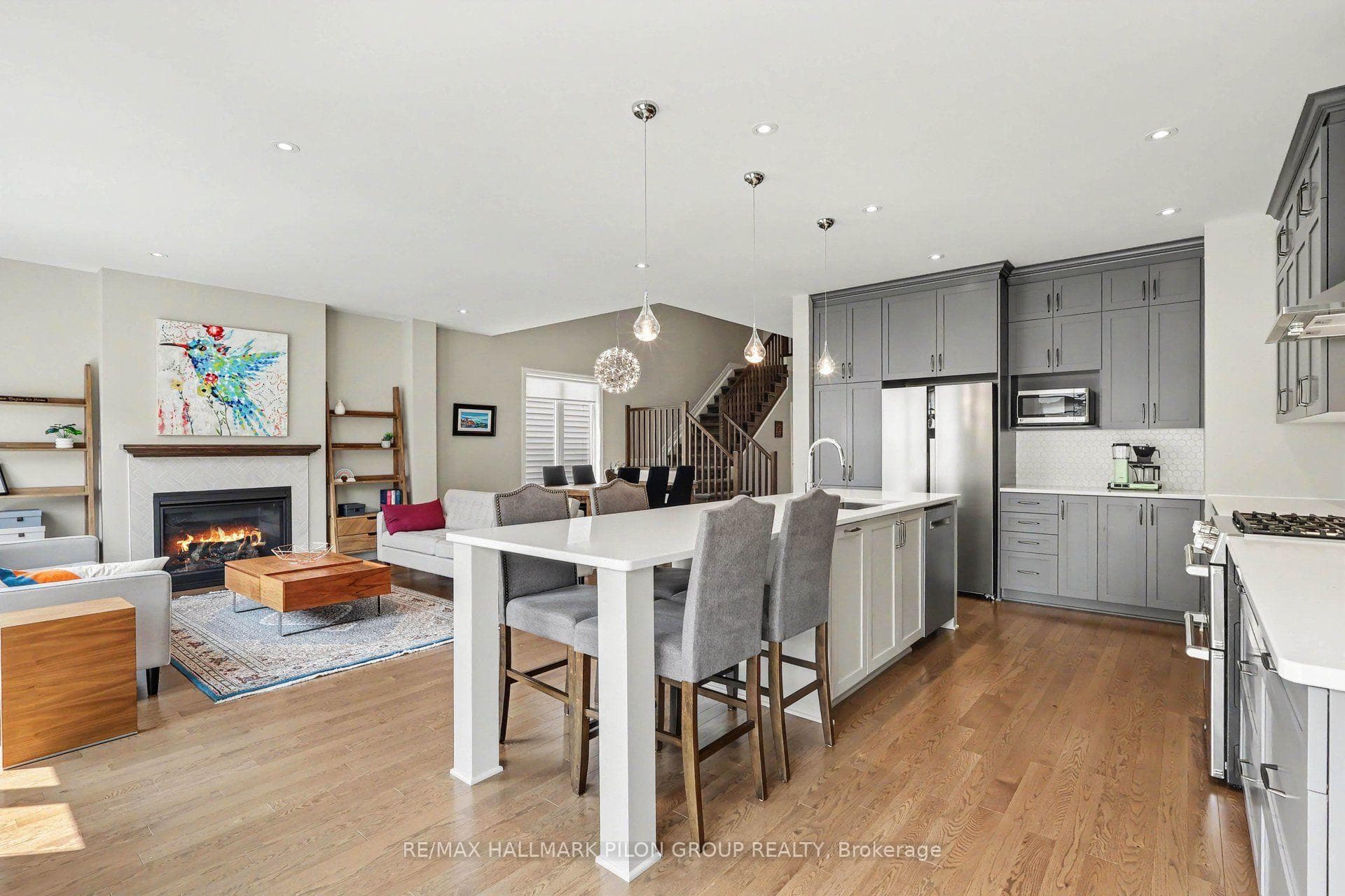 260 Shinleaf Crescent photo 6