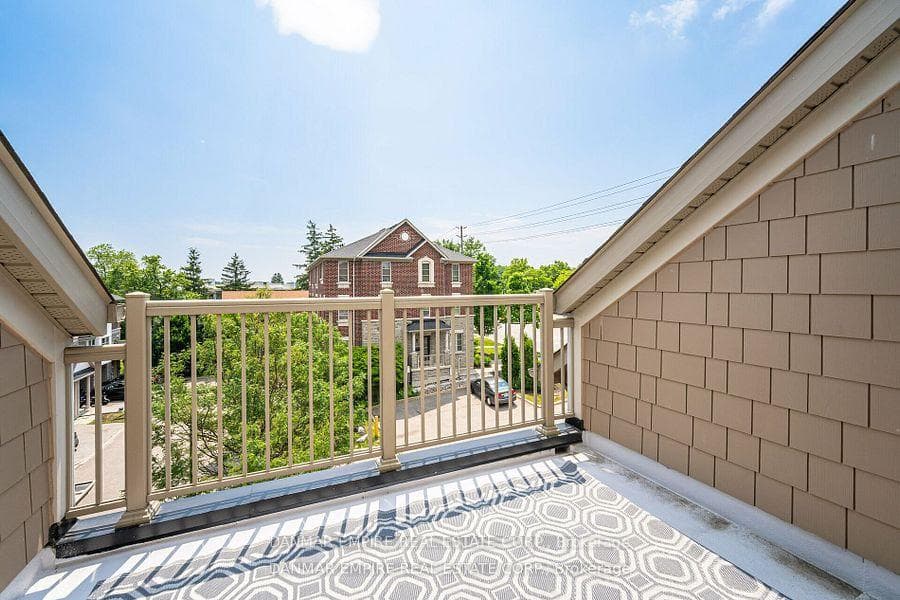 9 Hiawatha Court photo 34