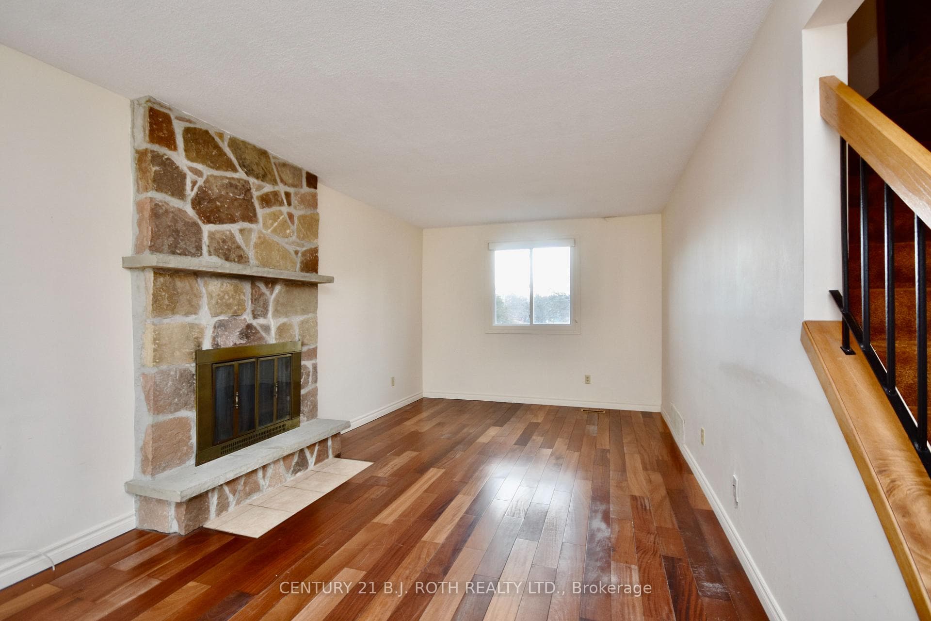 Living room with fireplace