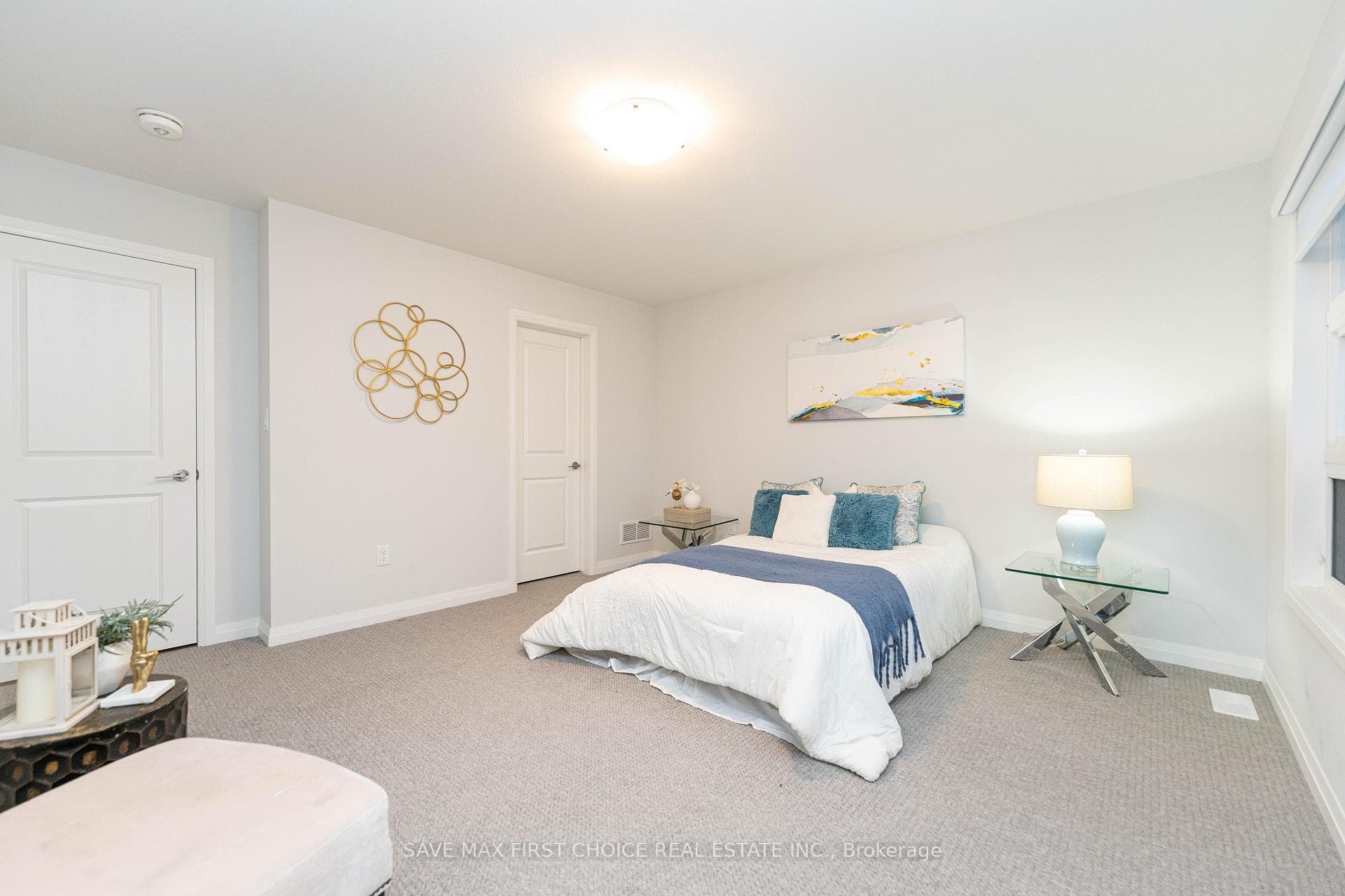 4292 Shuttleworth Drive photo 20