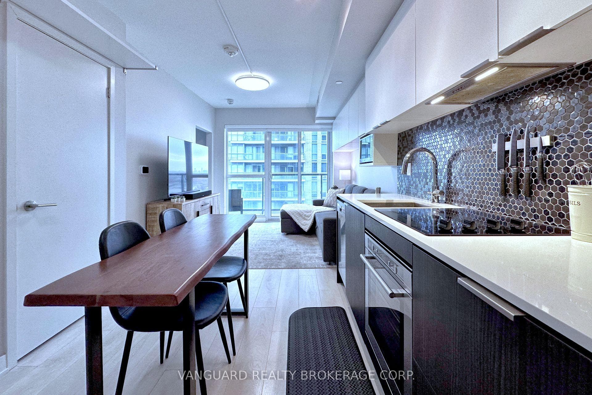 2 Sonic Way Unit 2504 photo 3