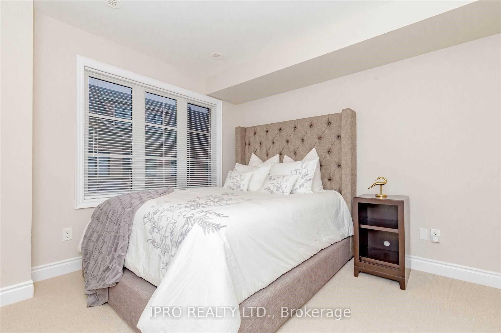 250 Royalton Common N/A Unit 74 photo 17