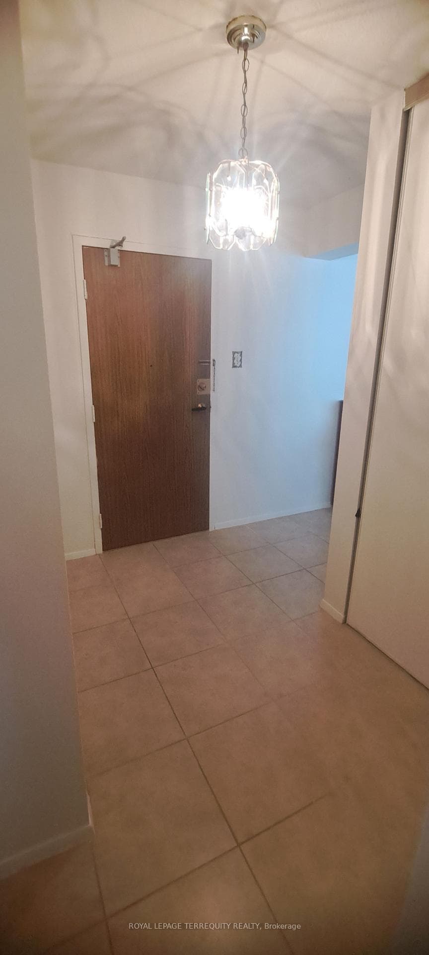 10 Sunrise Avenue Unit 114 photo 5