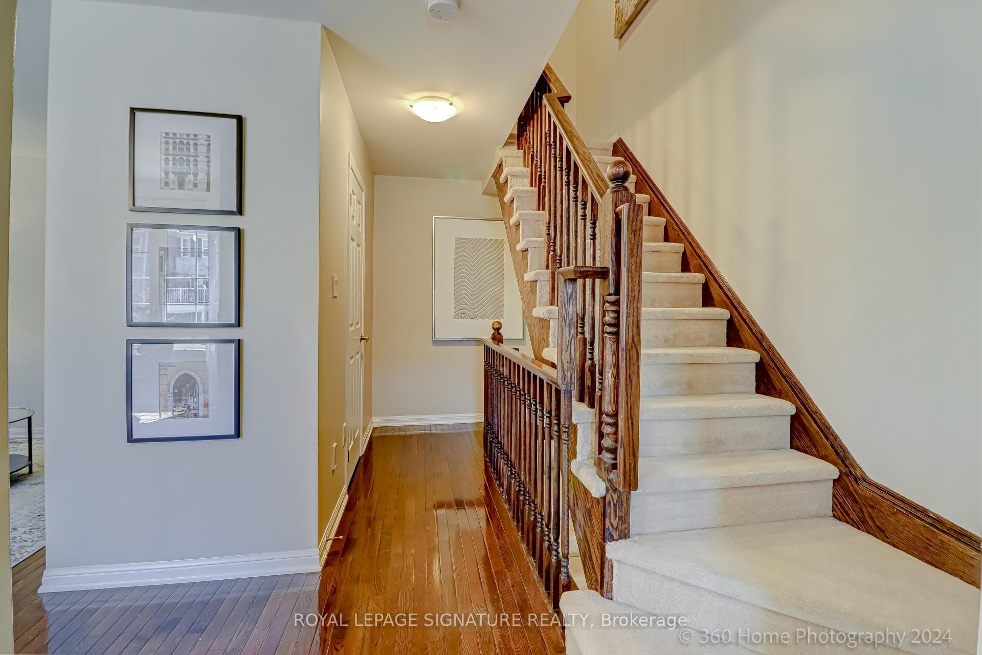 653 Frank Place photo 8
