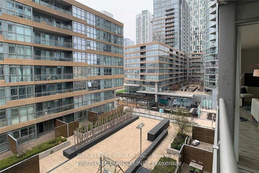 15 Iceboat Terrace Unit 633 photo 11